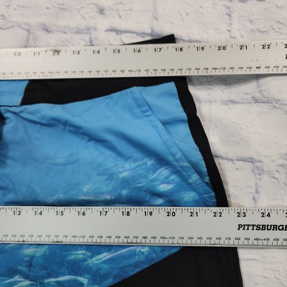 Loco Skailz MENS 34 Performance Fishing Cargo Shorts Swim Trunks Mullet Print - Picture 3 of 13